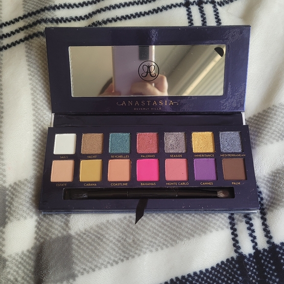 Anastasia Beverly Hills - Riviera Eyeshadow Palett - Picture 1 of 2